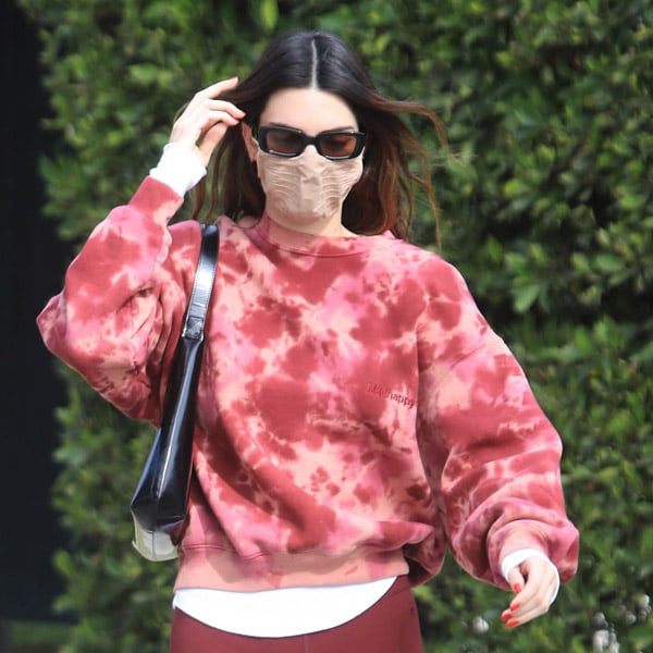 Kendall Jenner, la reina del 'athleisure', presenta 7 lookazos para triunfar en mallas