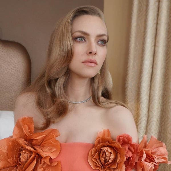 El millón de dólares en diamantes que Amanda Seyfried disimuló con su vestido de princesa