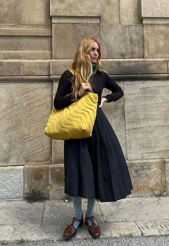 Vuelven las cangrejeras: tan cómodas como las zapatillas pero más  sofisticadas