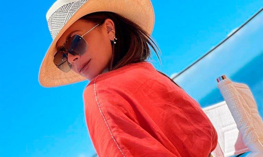 victoria-beckham-bikini-negro-miami-look-vestido