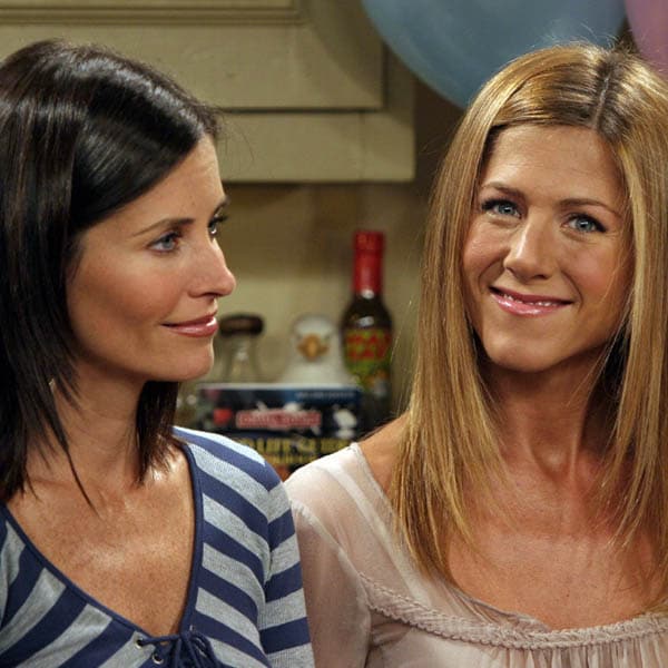 Los labiales de Rachel y Monica en 'Friends' y otros cosméticos usados en tus pelis y series favoritas