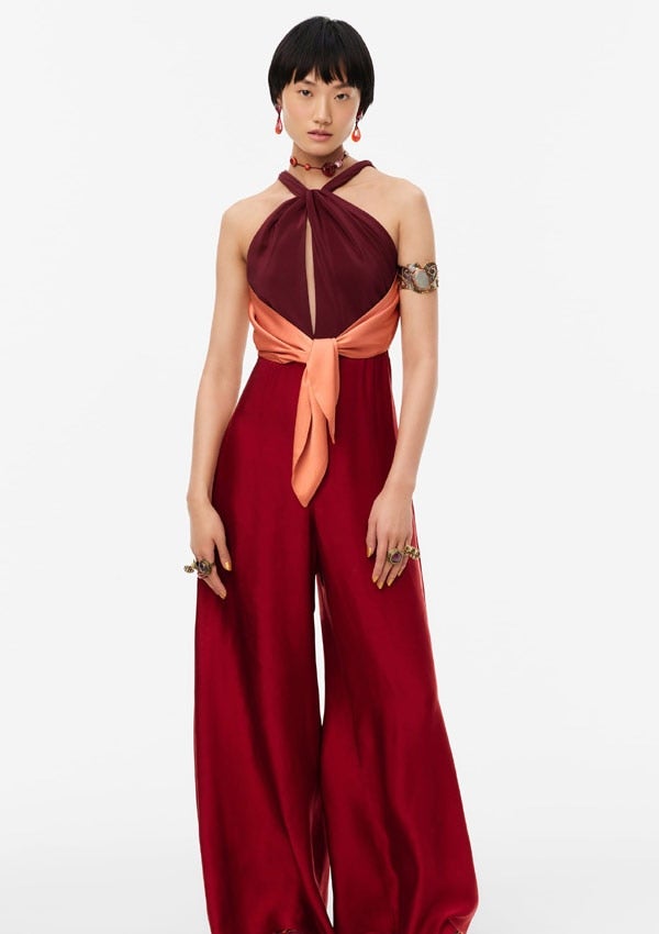 El look de invitada de Zara más estiloso que no es como los demás