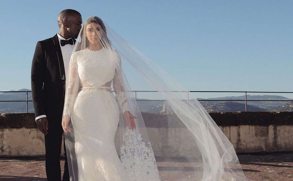 Kourtney Kardashian y su segundo vestido de novia: negro, muy mini y con  una virgen | CUORE