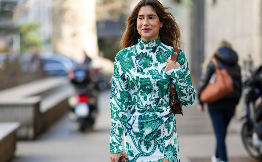 Vuelven los vestidos de flores y estos diseños son sinónimo de elegancia y  comodidad - Foto