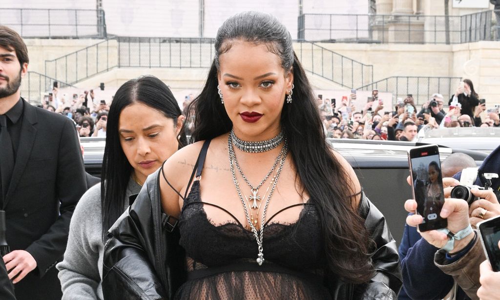 Rihanna, la embarazada más atrevida en el desfile de Dior