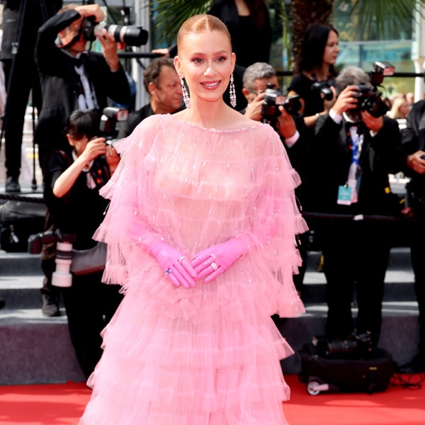 Esta es la invitada veinteañera de Cannes con el vestidor más impresionante de la temporada