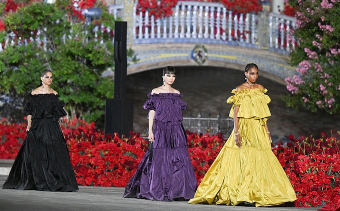 Sevilla, las musas flamencas de Dior y 11 pistas clave de su desfile viral