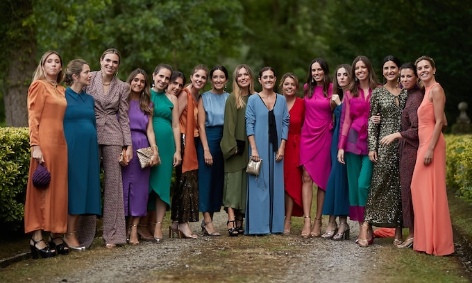 Los mejores looks de invitada vistos en la boda de Laura Corsini... ¡diseñados por la novia!