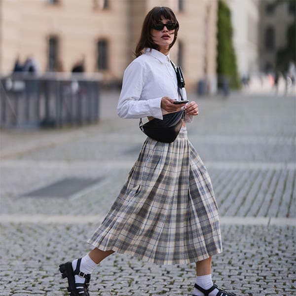 Inspirado en el armario de ellos pero muy femenino: las claves del nuevo estilo 'boyish'