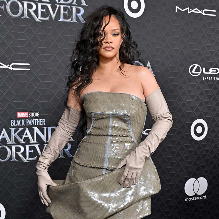 El triunfal regreso de Rihanna a la alfombra roja: lentejuelas y look coordinado con A$AP Rocky