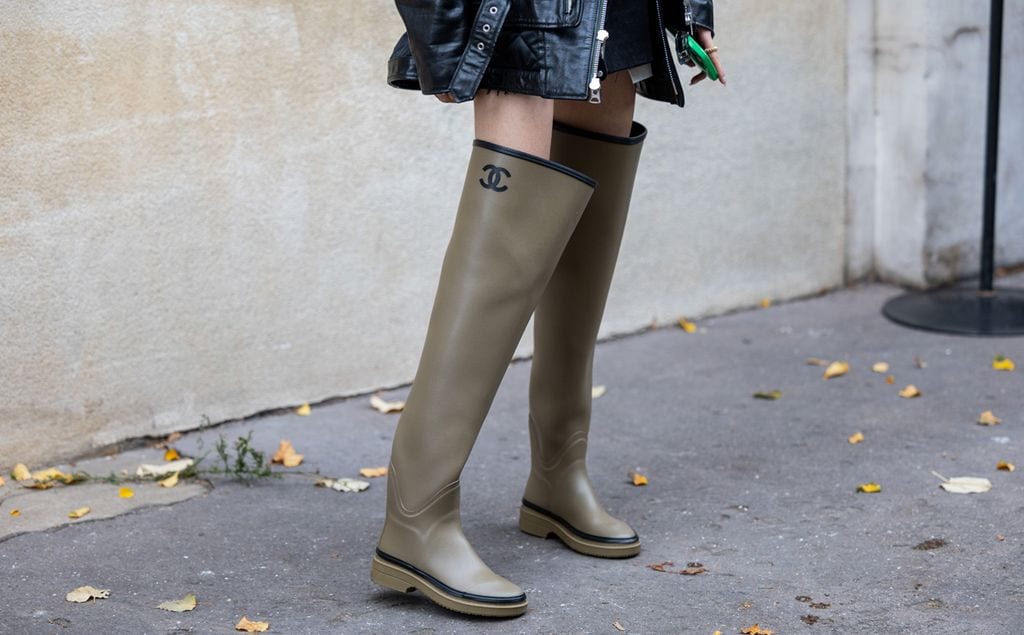 Seis botas y zapatillas de invierno que te solucionan el look cuando llueve ☔