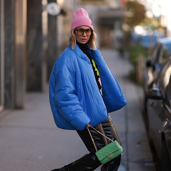 Nueve prendas y accesorios complicados que las expertas en moda saben llevar con estilo