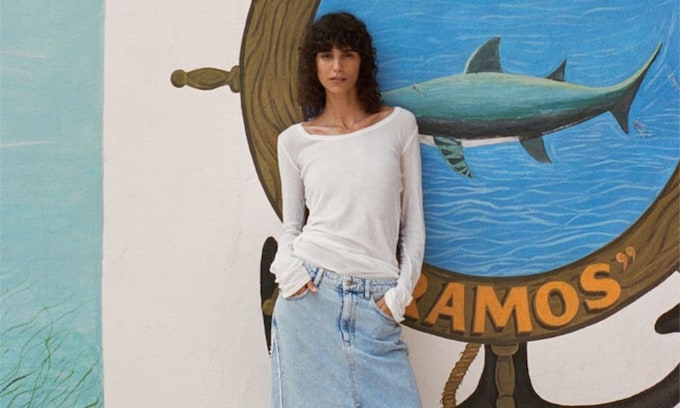 La compra estrella de Zara (y otras firmas españolas) es la falda larga más versátil