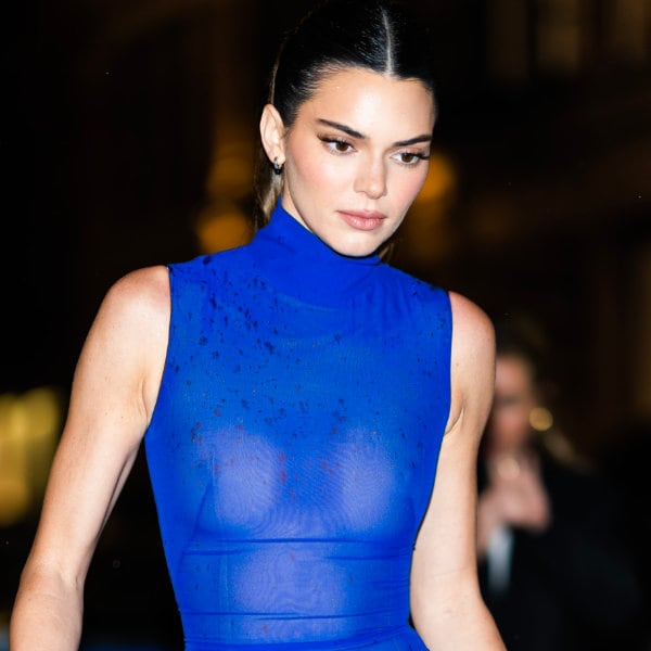 Kendall Jenner se rinde al color que es tendencia para tus looks de invitada (y no es la única)