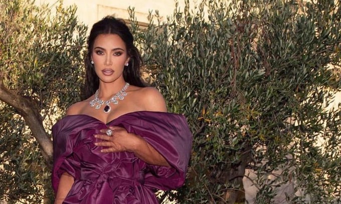 Kim Kardashian en el desfile de Dolce&Gabbana Alta Moda