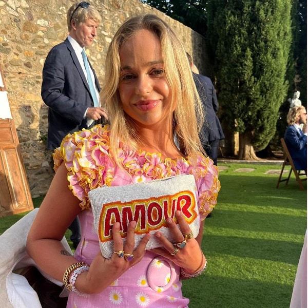 Amelia Windsor customiza el look de invitada que llevó en la boda de Meghan Markle para una cita en España