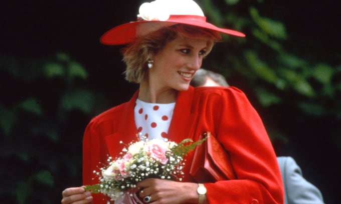 Por qué los looks de Diana de Gales siguen triunfando tres décadas después