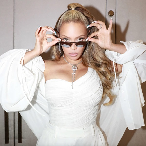 Beyoncé presenta nuevo proyecto empresarial en Los Ángeles con un corsé drapeado y melena 'Mob Wife'