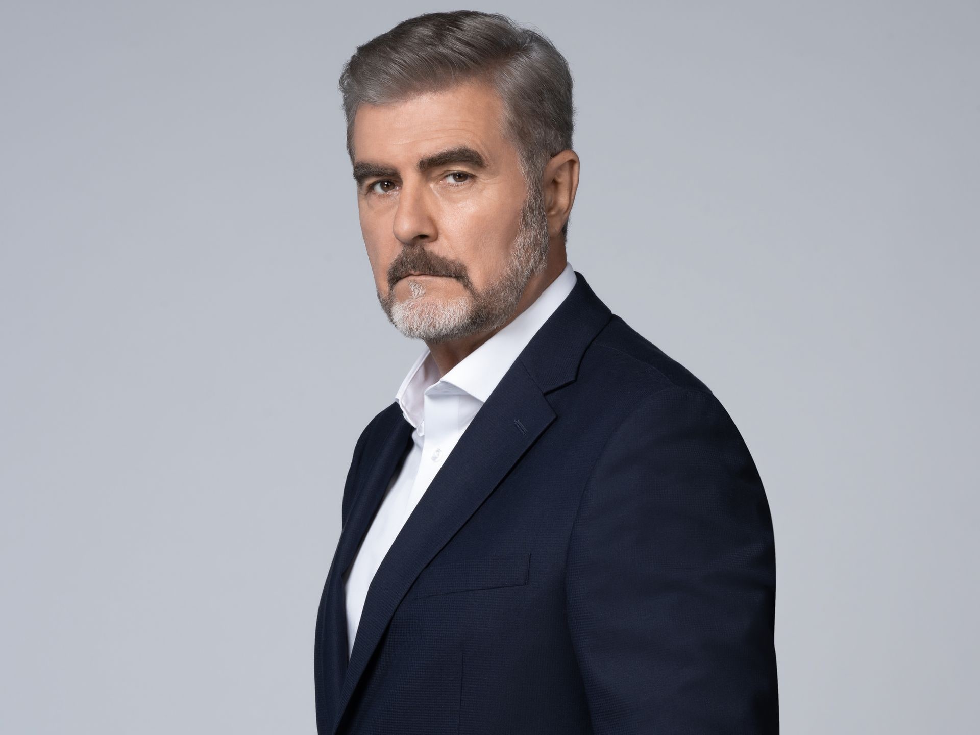 A punto de estrenar nueva serie, Saúl Lisazo nos revela sus 'pesadillas  futboleras' | ¡HOLA!