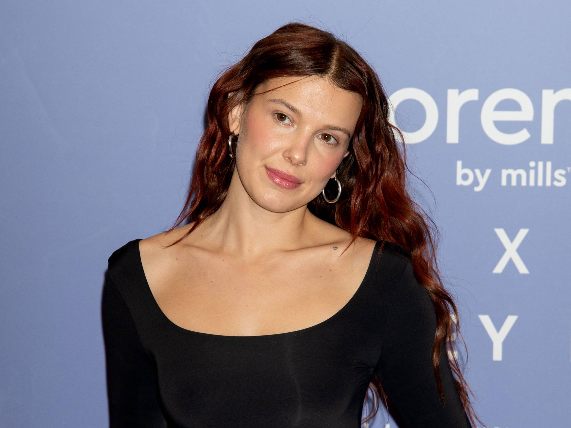 Millie Bobby Brown presume un radical cambio de 'look' en los Joy