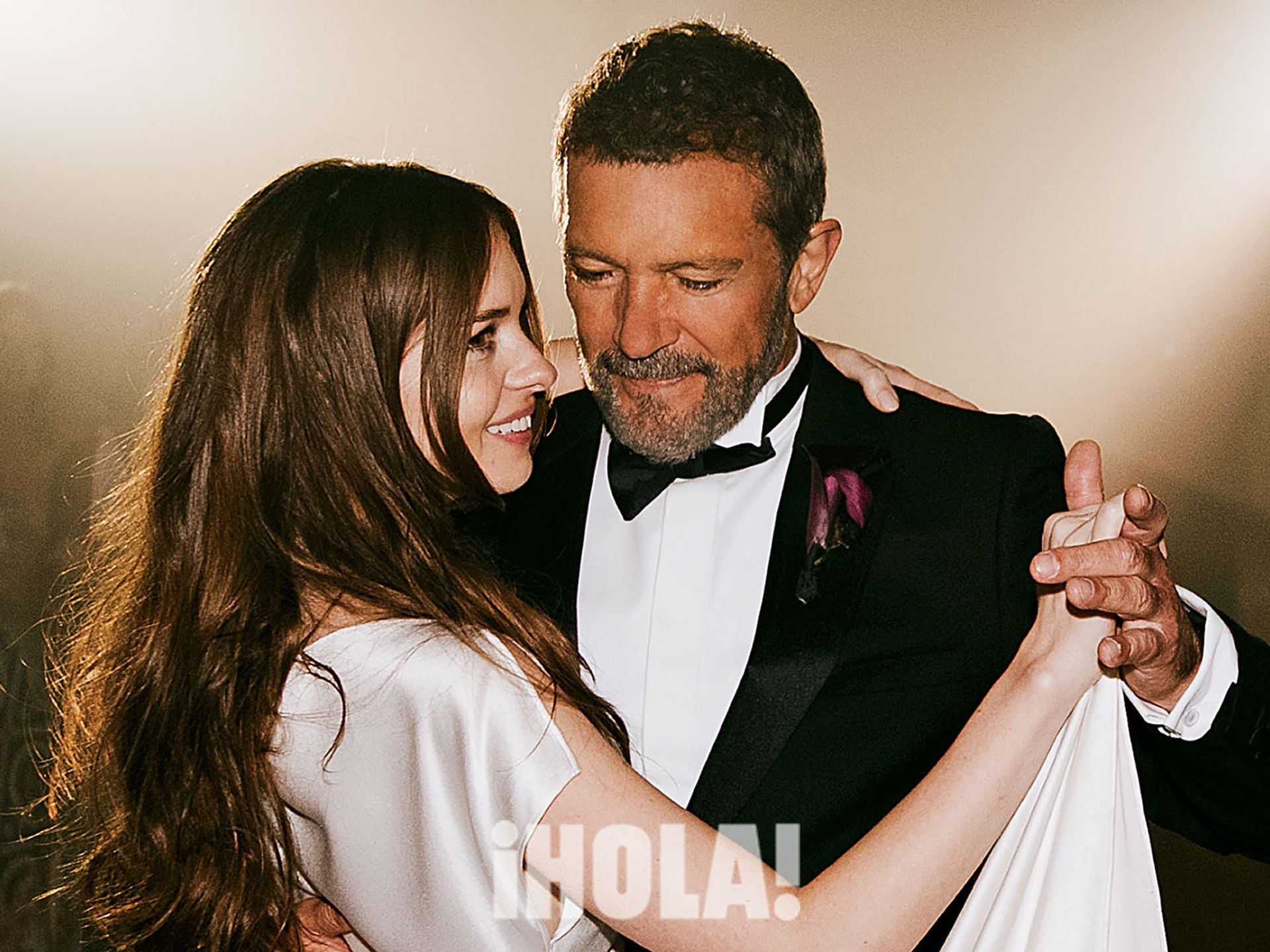 Todas las fotos de la gran fiesta de la boda de Stella Banderas: los momentos más divertidos y la emoción de los invitados