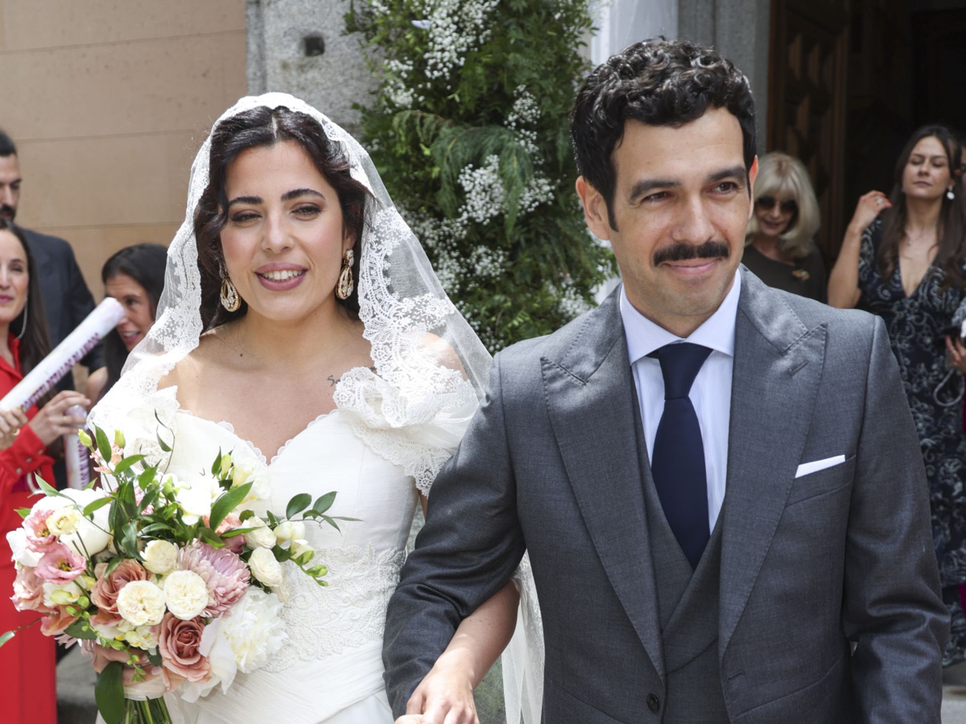 La familia García Obregón se reúne en la boda de Marta e Iago: todos los detalles del enlace celebrado en La Granja