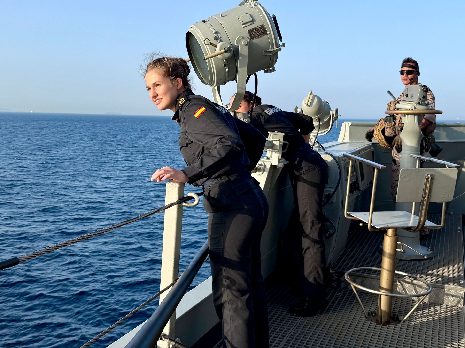 Las fotos de la princesa Leonor realizando maniobras a bordo de la fragata Blas de Lezo