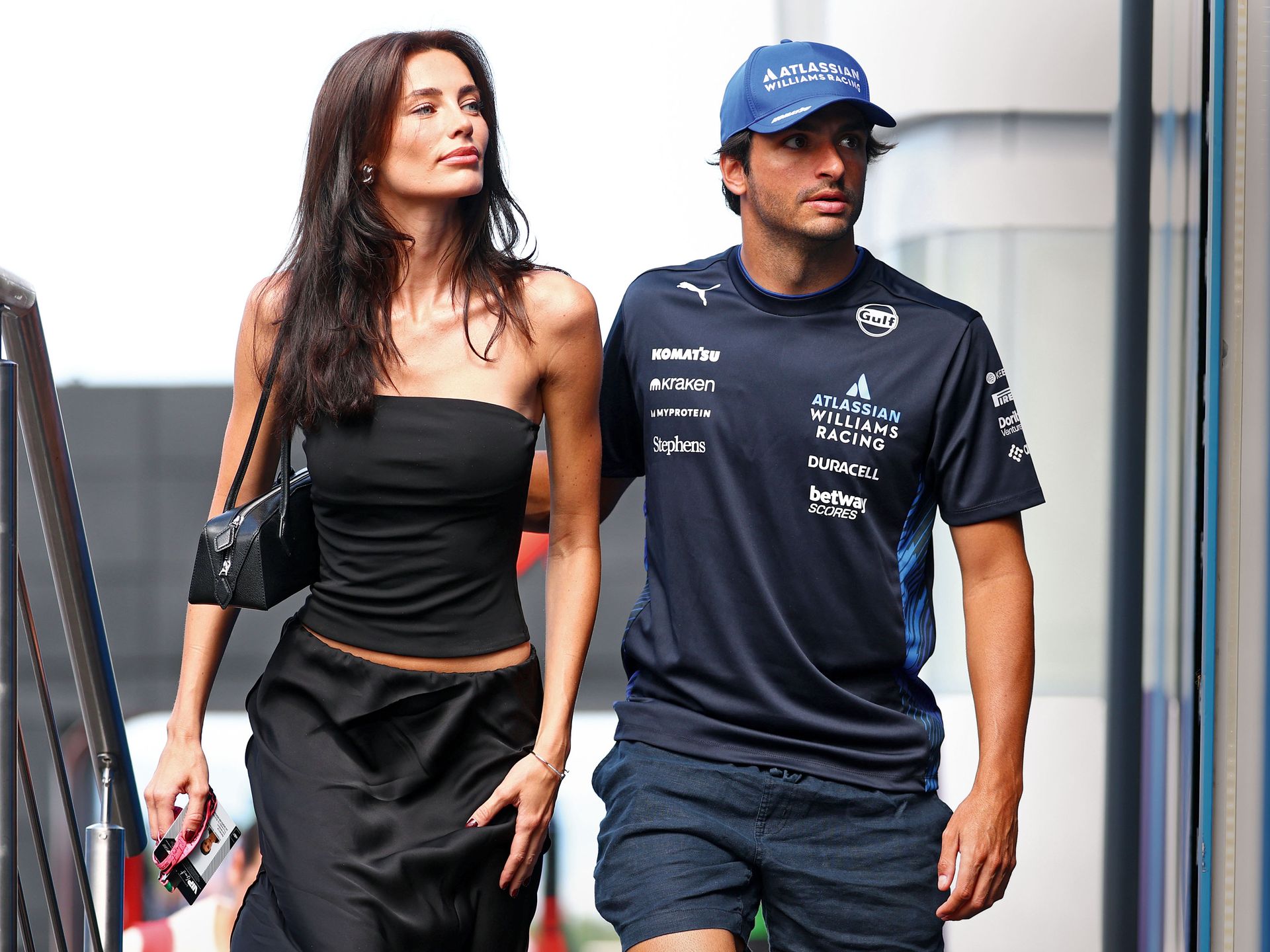 Carlos Sainz y Rebecca Donaldson.
