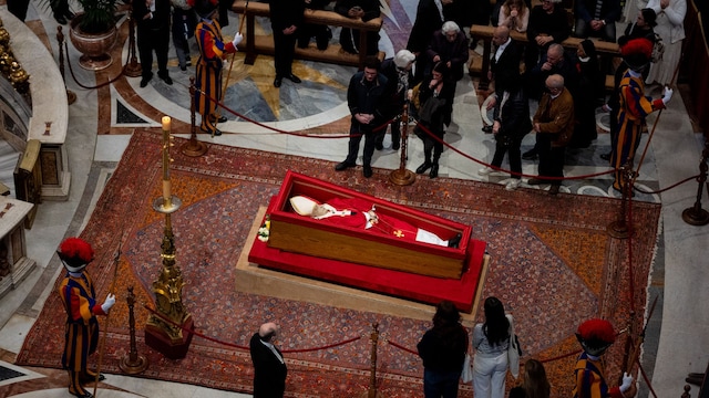 Guía para seguir el funeral del Papa Francisco: hora y dónde ver desde España