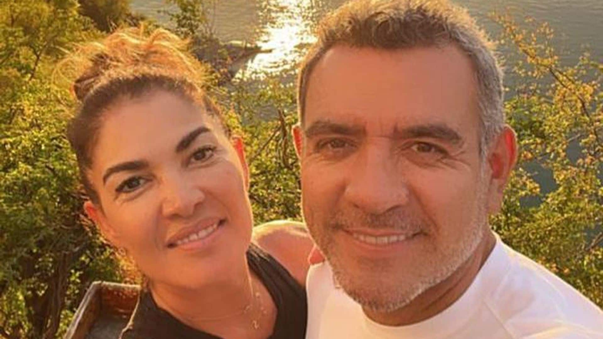 Héctor Sandarti y su esposa celebran su noveno aniversario de bodas en un paradisíaco destino en México