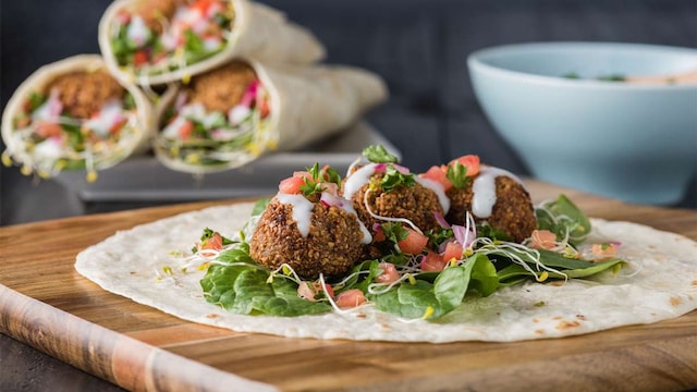falafel age