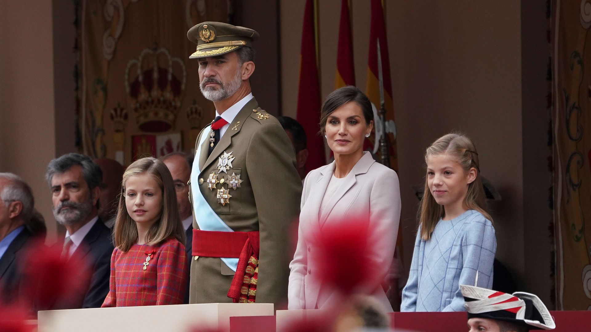 Leonor y Sofía, así han cambiado desde su primer 12 de octubre, una gran prueba de madurez en la formación de la Princesa