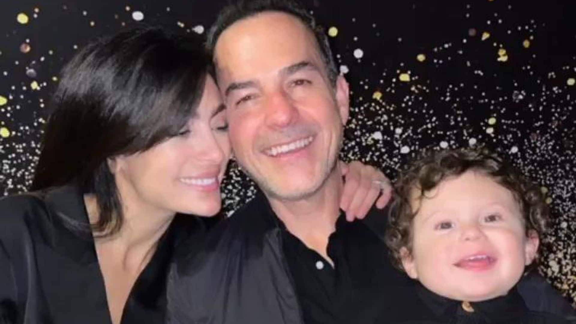 Carlos Calderón y Vanessa Lyon se olvidan de todo con un nuevo comienzo juntos