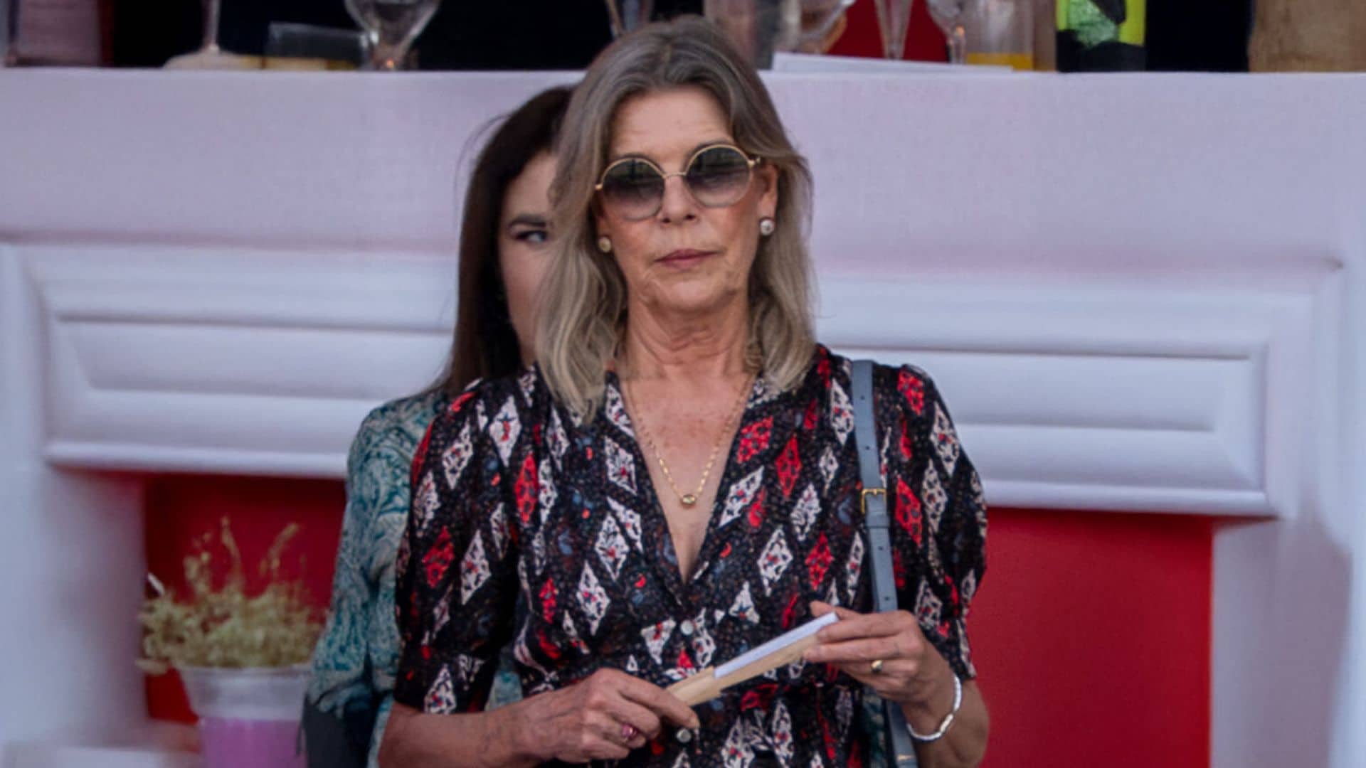 Carolina de Mónaco y sus hijas, iconos de estilo en una competición ecuestre con 3 estilismos llenos de significado