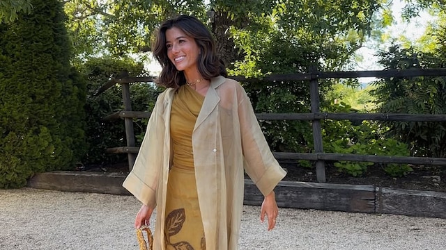 María Hernández con total look de invitada