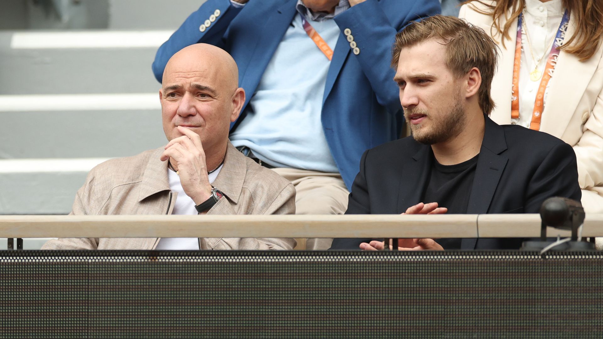 Así es el atractivo hijo de 24 años de Andre Agassi que se ha convertido en el inesperado protagonista de Roland Garros