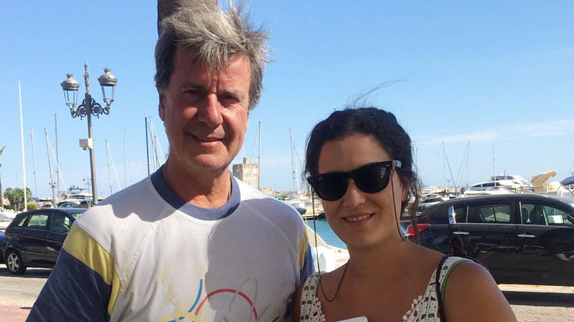 Las imágenes más desenfadadas de Cayetano Martínez de Irujo y Bárbara Mirjan en Sotogrande al cumplir siete años de relación