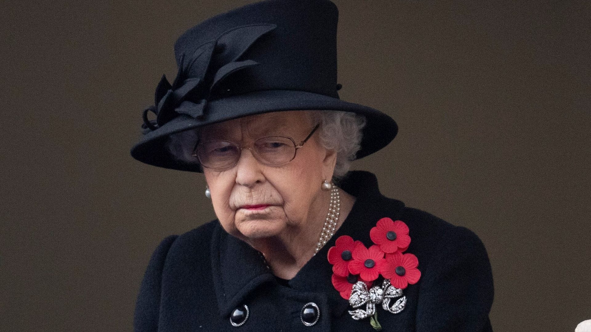 Así han sido los primeros días de Isabel II como Reina viuda