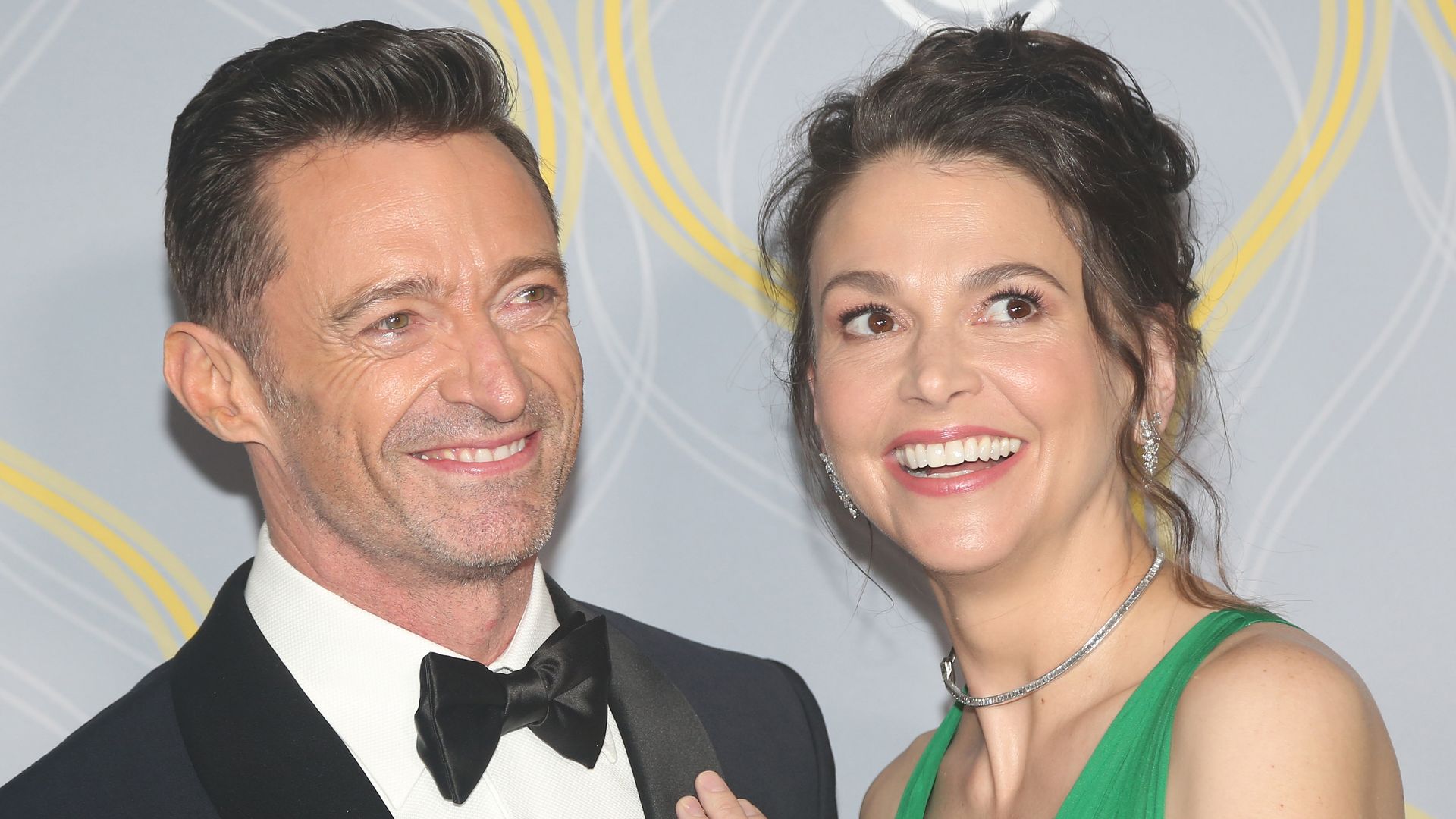Lo que Sutton Foster habría pedido a Hugh Jackman en plena polémica con su exmujer Deborra-Lee Furness