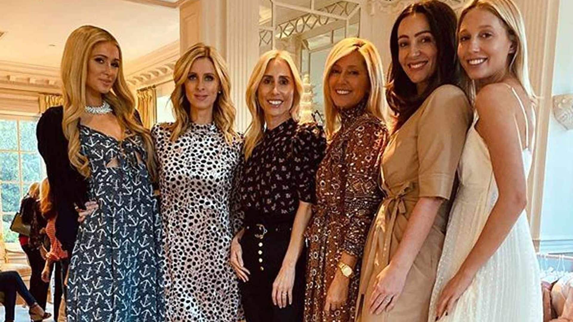 Marie-Chantal y Olympia de Grecia, junto con Paris y Nicky Hilton, de fiesta con toque francés