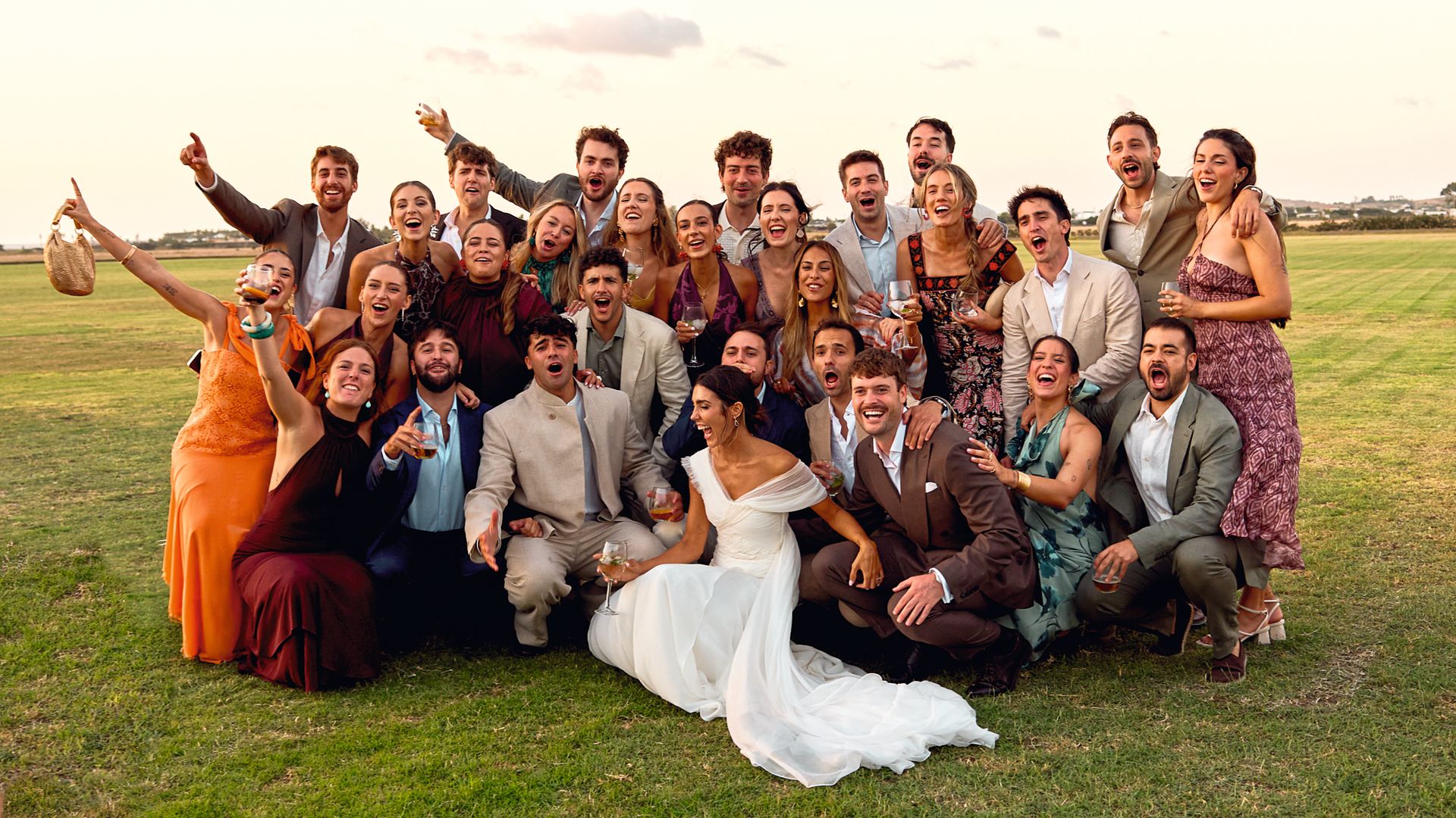 ANNA PADILLA NOS INVITA A SU BODA: LAS IMÁGENES INÉDITAS Y TODOS LOS DETALLES DE SU DIVERTIDO Y ORIGINAL “SÍ, QUIERO”