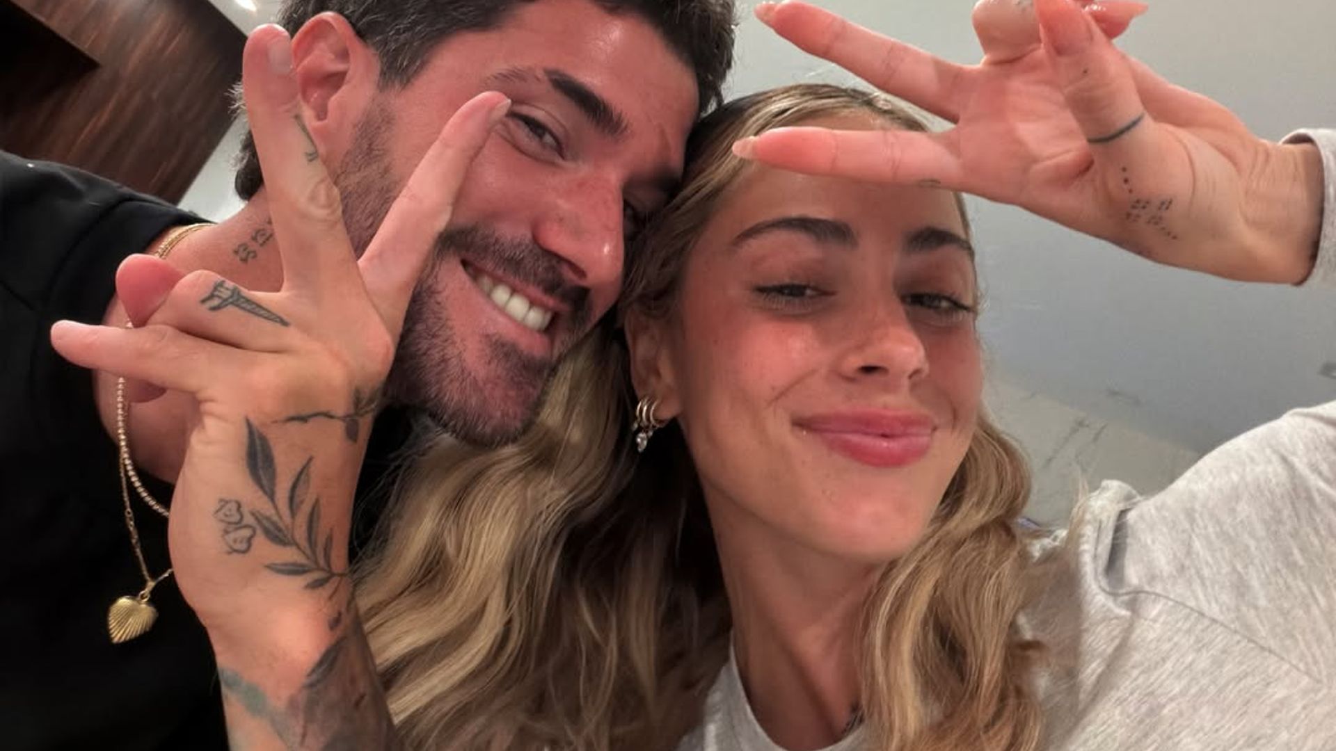 Tini abrió su romántico álbum de fotos junto a Rodrigo.