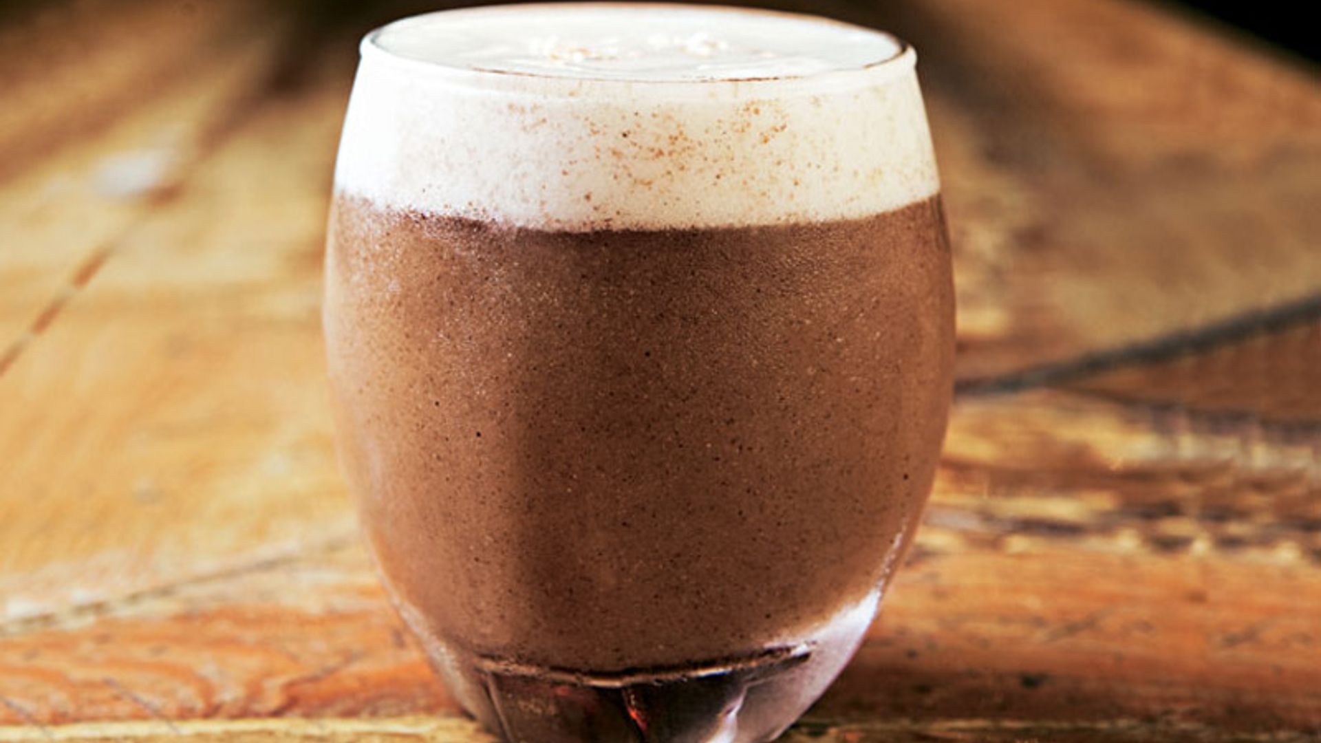 Batido de helado de chocolate a la menta