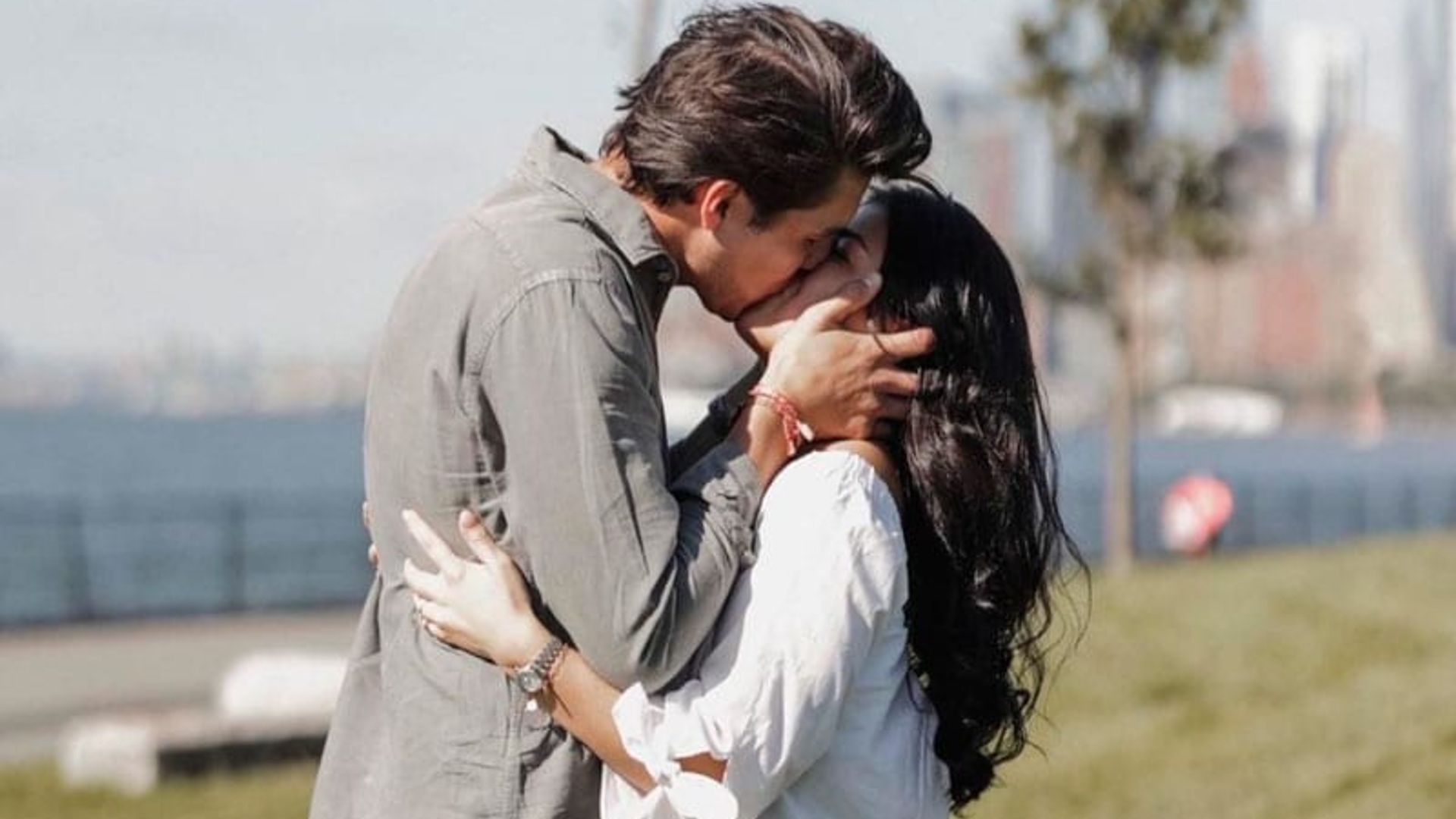 Paulina Peña Pretelini revela que ya ha elegido la fecha para su boda con Fernando Tena