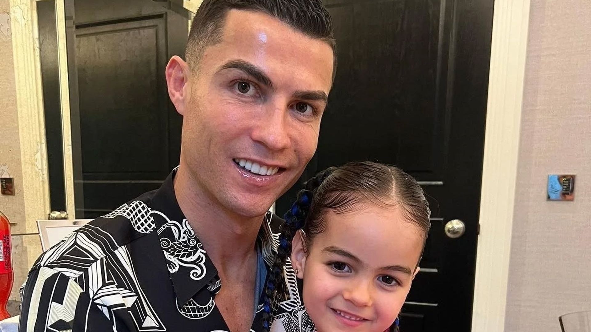 Cristiano Ronaldo y su hija Alana Martina.