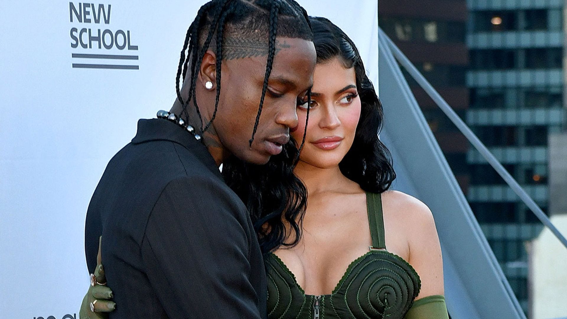 Travis Scott se enfrenta a demandas millonarias tras la avalancha mortal en su concierto