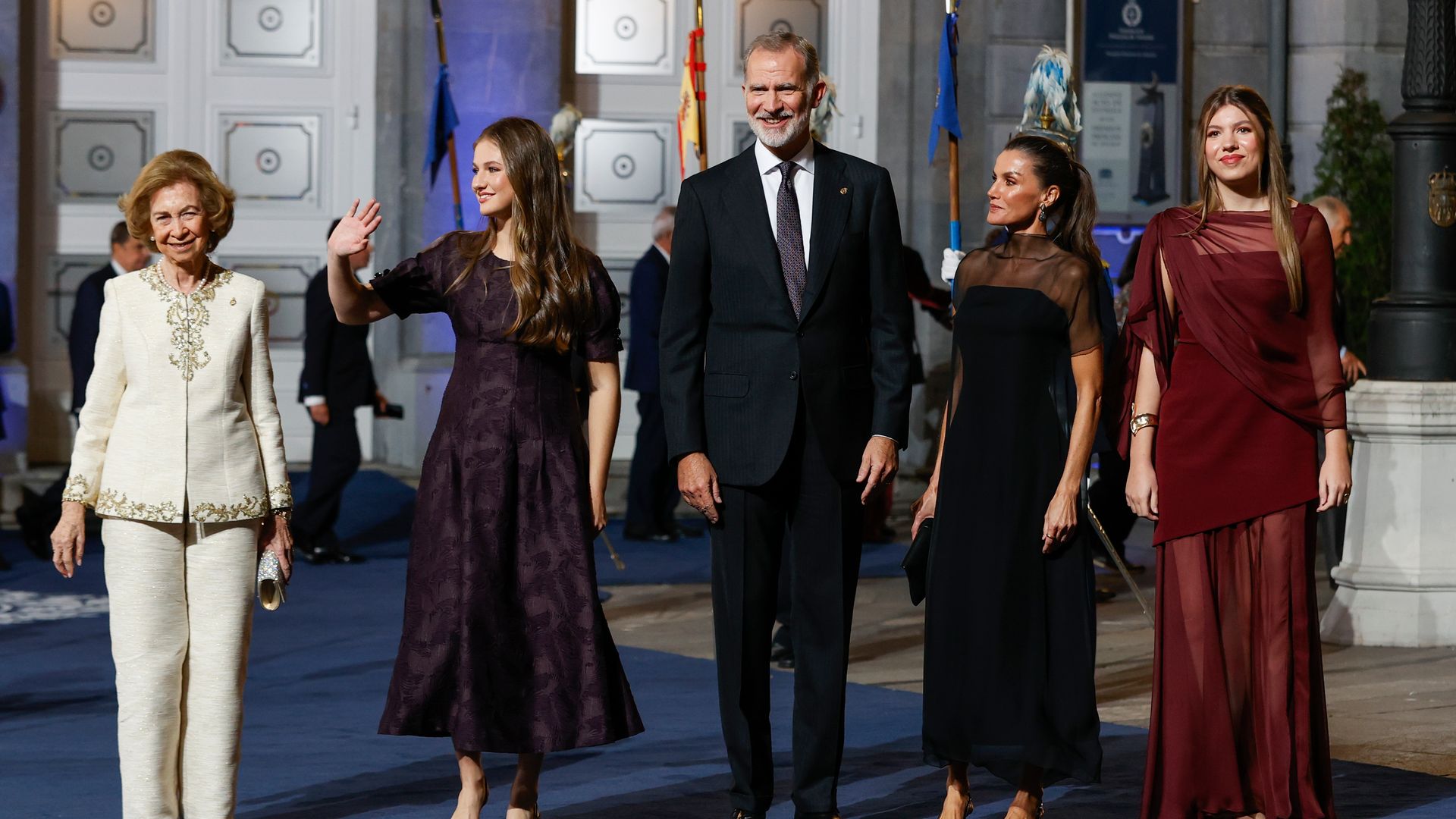 Los reyes Felipe y Letizia, la reina Sofía, la princesa Leonor y la infanta Sofía en los Premios Princesa de Asturias 2025