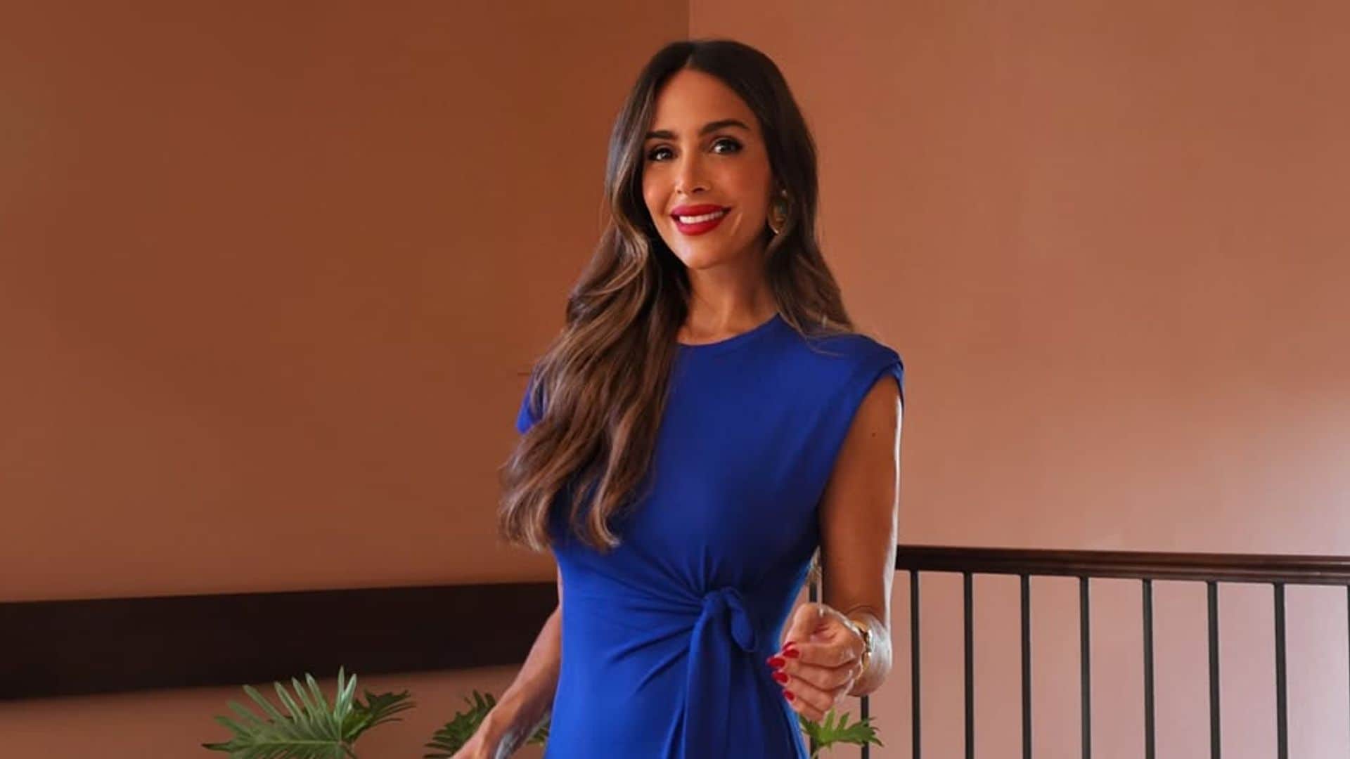 Rocío Osorno propone 12 vestidos y monos lisos de Zara y Mango para llevar con mantón a la Feria de Abril