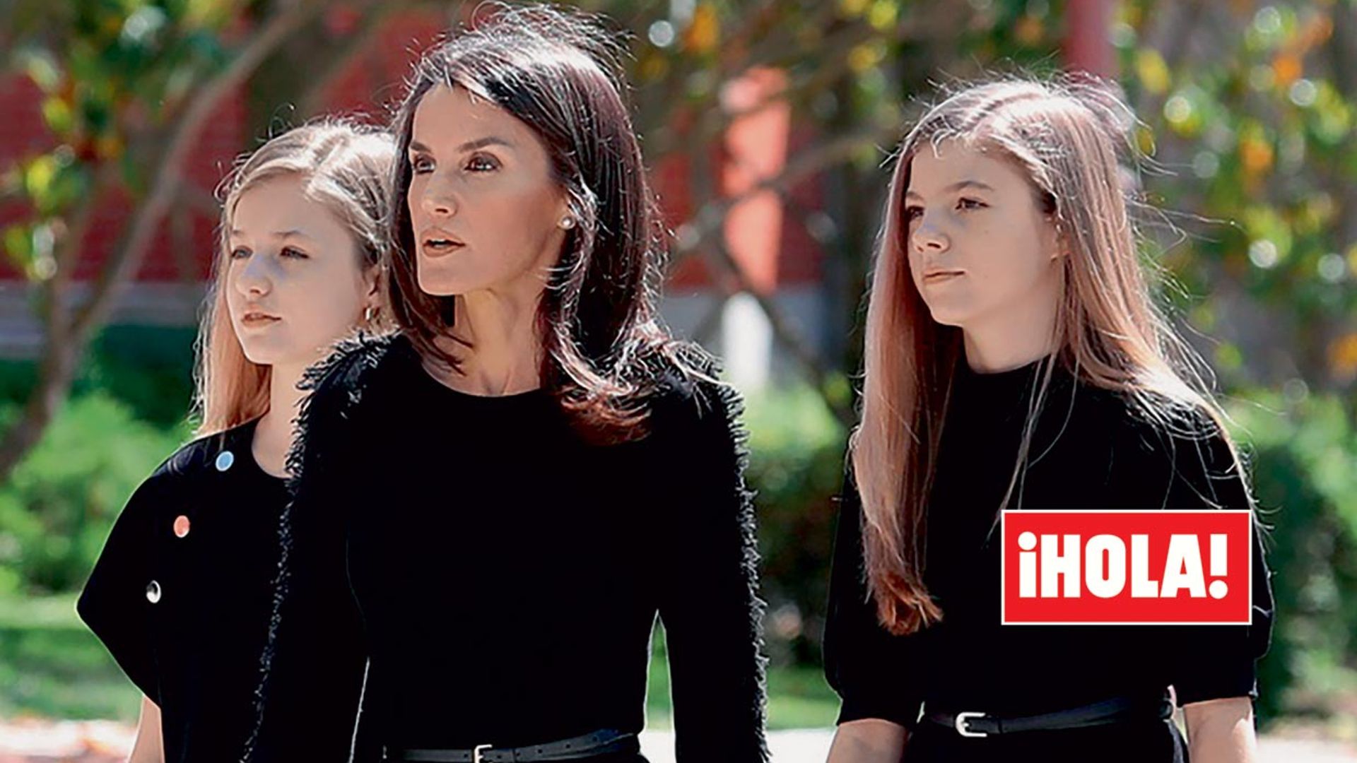 En ¡HOLA!, Leonor y Sofía, de luto, se unen al dolor por las víctimas del coronavirus