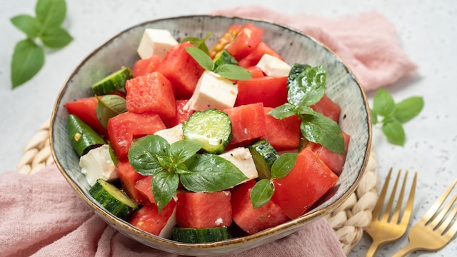 Ensalada de sandía, pepino y queso feta